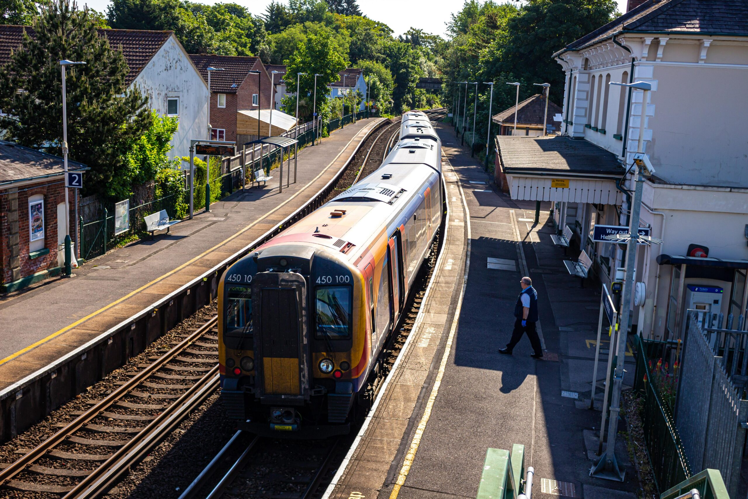 UK transport With Road, Air, Rail, and Water Networks